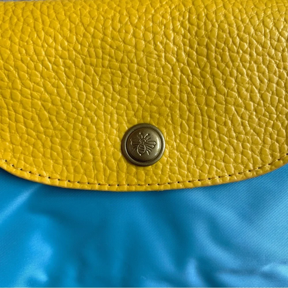 🆕 Expandable Foldable Waterproof Mini-Midi Bag